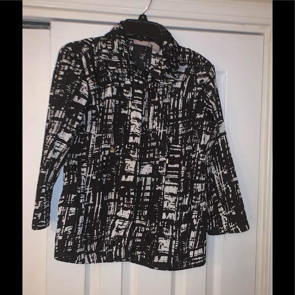 Chico’s Black & White Top, Size 0 (Size 4-6) - Picture 1 of 4